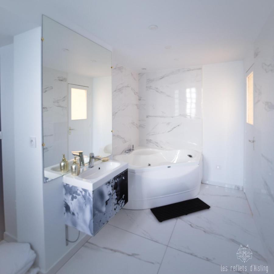 Suite 50 Nuances avec Balnéothérapie pour 2 Caen Extérieur photo